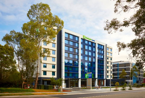 Holiday Inn Express Sydney Macquarie Pk - Tourism Canberra 2