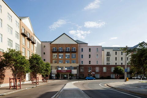 Rydges Newcastle - Tourism Canberra 0