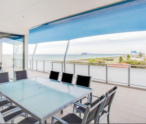 Rockingham Apartments - Tourism Canberra 1