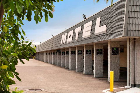 Dalrymple Motel - Tourism Canberra 0