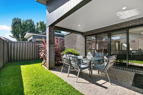 Hotel Aspen & Apartments - Tourism Canberra 1