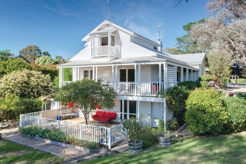 65 Main - Tourism Canberra 0