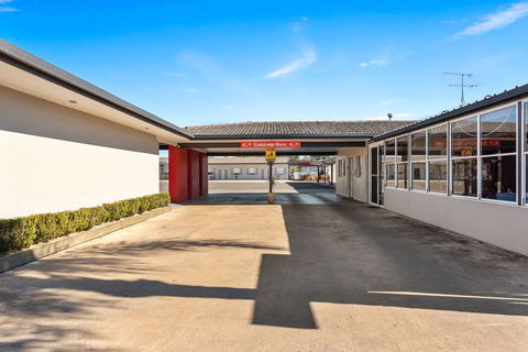 Econo Lodge Moree Spa Motor Inn - Tourism Canberra 2