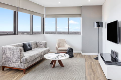 Meriton Suites Church Street, Parramatta - Tourism Canberra 8