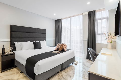 Holiday Inn Stes Parramatta Mar - Tourism Canberra 6
