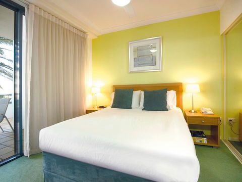 Oaks Calypso Plaza Resort - Tourism Canberra 2