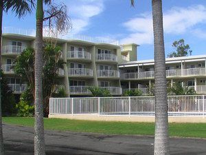 Cabarita Lake Apartments - Tourism Canberra 0