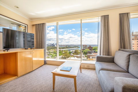 Holiday Inn Potts Point - Tourism Canberra 12