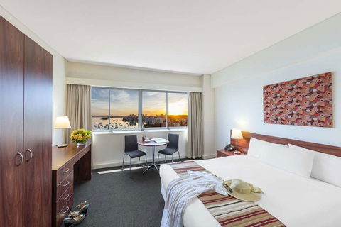 The Macleay Serviced Apartment Hotel - Tourism Canberra 7