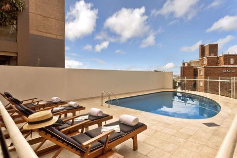 The Macleay Serviced Apartment Hotel - Tourism Canberra 9