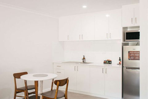 Quality Suites Banksia Gardens - Tourism Canberra 7