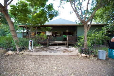 Adels Grove Camping Park Hotel - Tourism Canberra 0