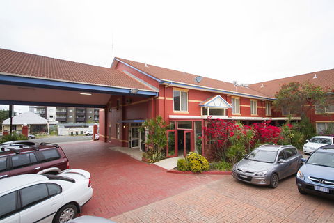 Quality Hotel CKS Sydney Airport - Tourism Canberra 13