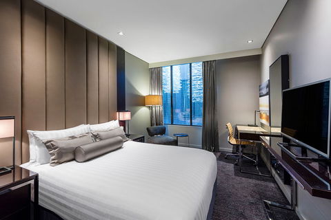 Gambaro Hotel - Tourism Canberra 1