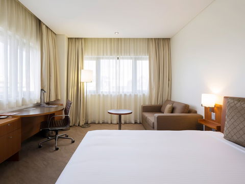 Novotel Canberra - Tourism Canberra 4