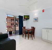 Cairns City Palms - Tourism Canberra