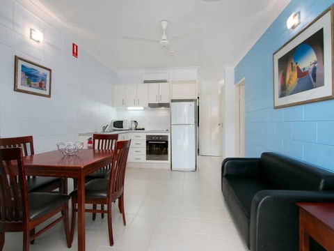 Cairns City Palms - Tourism Canberra 13