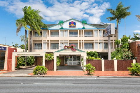 Cairns City Sheridan - Tourism Canberra 11