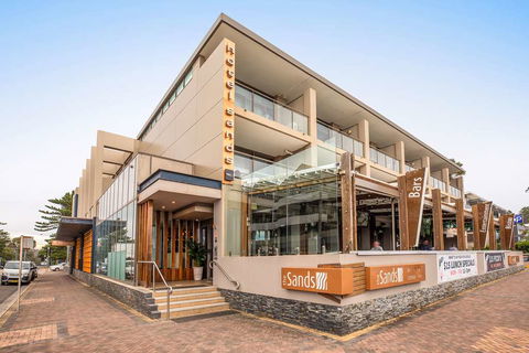 Narrabeen Sands Hotel By Nightcap Plus - Tourism Canberra 1