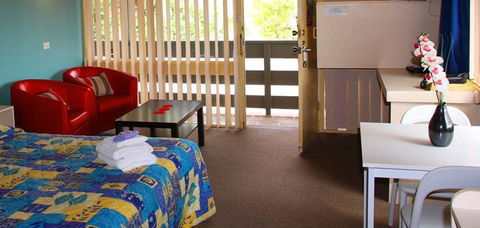 Jetty Motel - Tourism Canberra 0