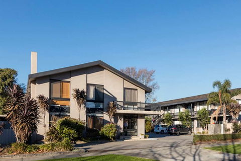 Best Western Governor Gipps Motor Inn - Tourism Canberra 1