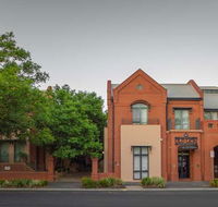 Majestic Old Lion Apartments - Tourism Canberra