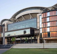 Oval Hotel - Tourism Canberra