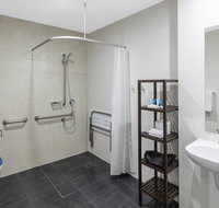 Meriton Serviced Apartments North Sydney - Tourism Canberra