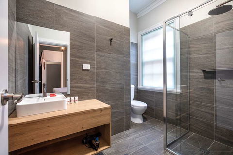 Nightcap At Pymble Hotel - Tourism Canberra 1