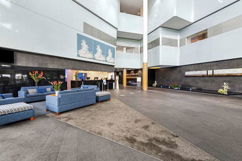 Shangri-La Hotel, The Marina - Tourism Canberra 2