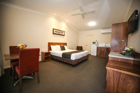 Roma Explorers Inn - Tourism Canberra 2