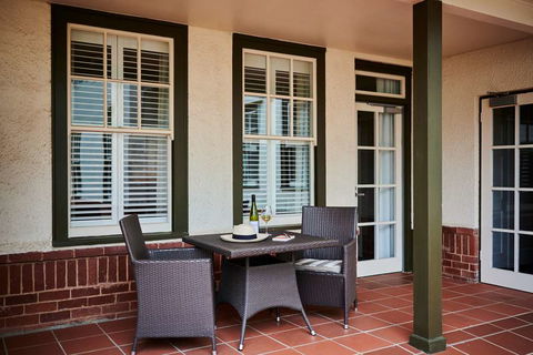 Hotel Kurrajong Canberra - Tourism Canberra 1