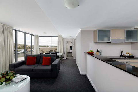 Rydges Mount Panorama Bathurst - Tourism Canberra 1