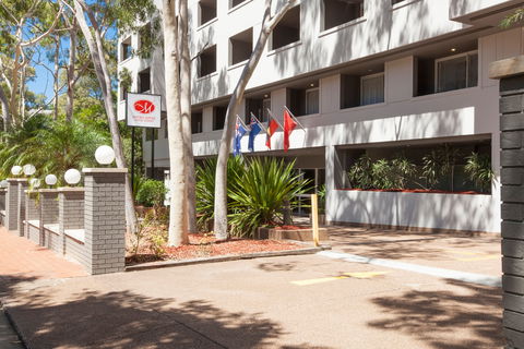 Metro Aspire Hotel Sydney - Tourism Canberra 1