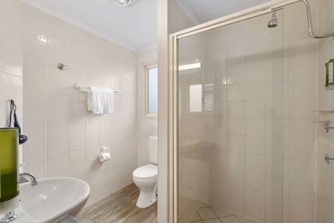 Caboolture Central Motor Inn, SureStay Collection - Tourism Canberra 9
