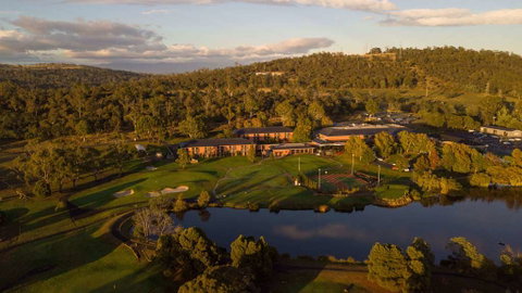 Country Club Tasmania - Tourism Canberra 1