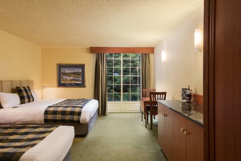 Country Club Tasmania - Tourism Canberra 5