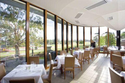 Country Club Tasmania - Tourism Canberra 8