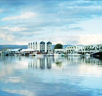 Peppers Seaport Hotel - Tourism Canberra