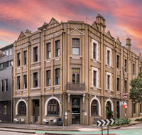 The Vulcan Hotel - Tourism Canberra
