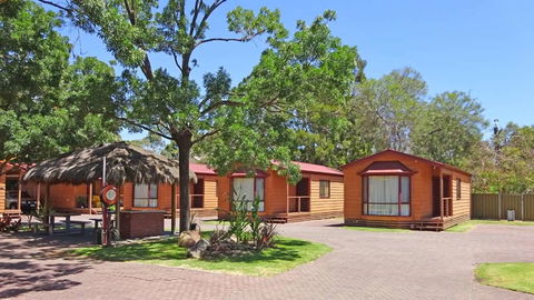 Adelaide Caravan Park - Tourism Canberra 0