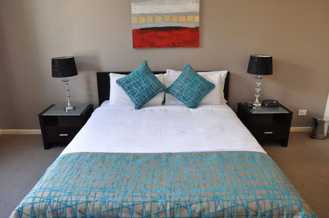 RNR Apartments, Adelaide - Tourism Canberra 1