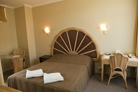 Dawson Motor Inn - Tourism Canberra 1