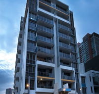 Meriton Suites Southport - Tourism Canberra