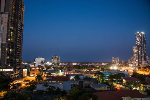 Woodroffe Hotel, Gold Coast - Tourism Canberra 1