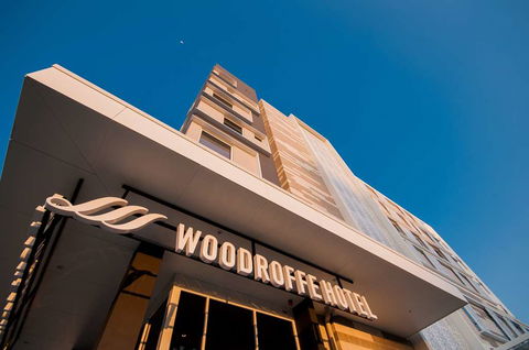 Woodroffe Hotel, Gold Coast - Tourism Canberra 2