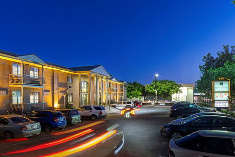 Adelaide Inn - Tourism Canberra 0