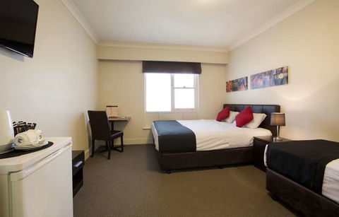 Enfield Hotel - Tourism Canberra 2