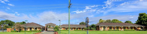 Bushmans Motor Inn - Tourism Canberra 0