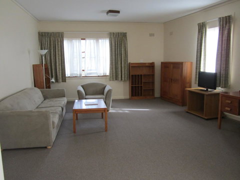 University House - ANU - Tourism Canberra 39